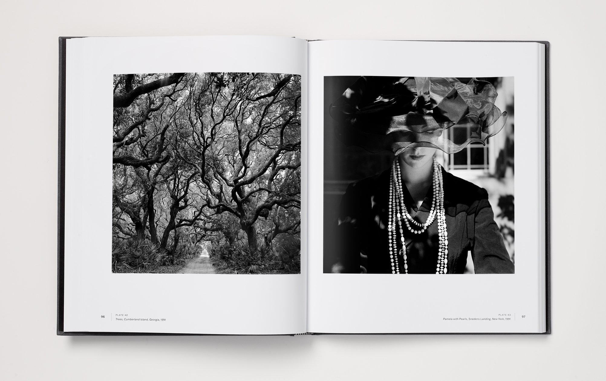 110_LoF_Spreads_TreeHatBW